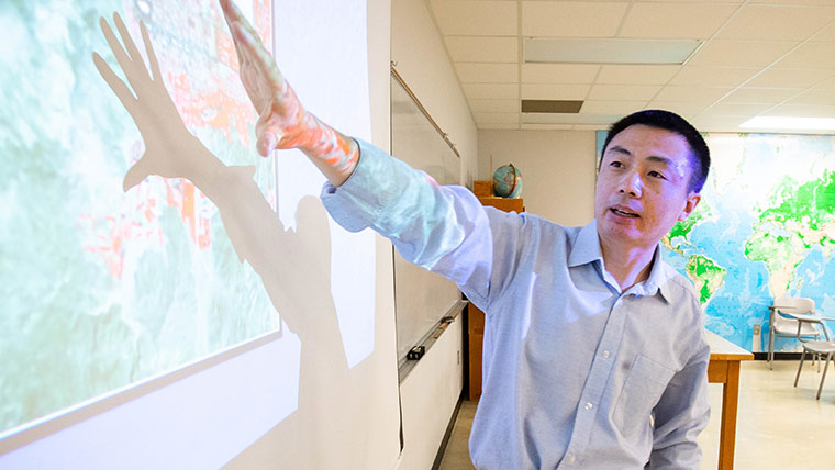 Xin Miao, Professor in School of Earth, Environment and Sustainability